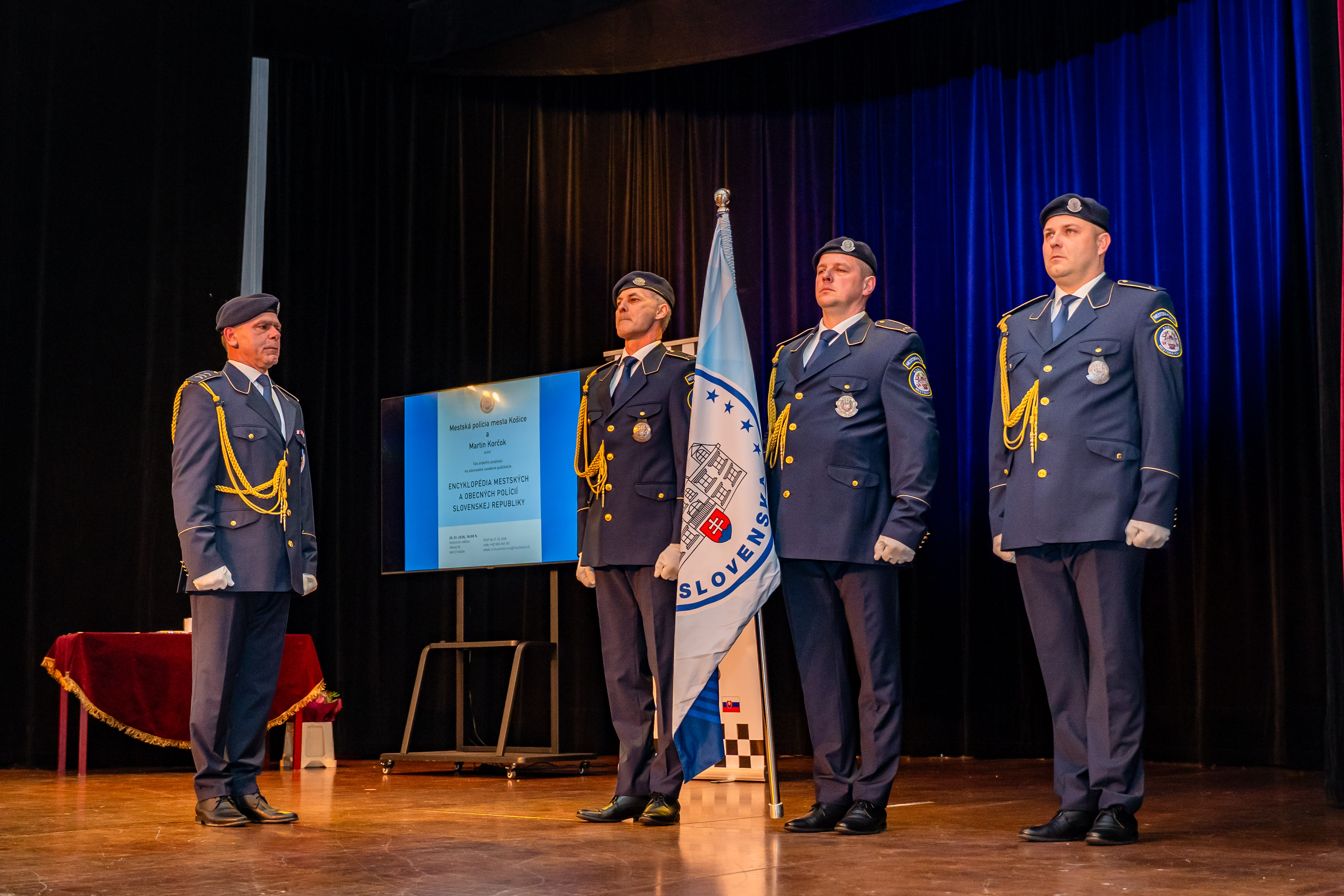 Slavnostny krst Encyklopedie obecnych a mestskych policii -31
